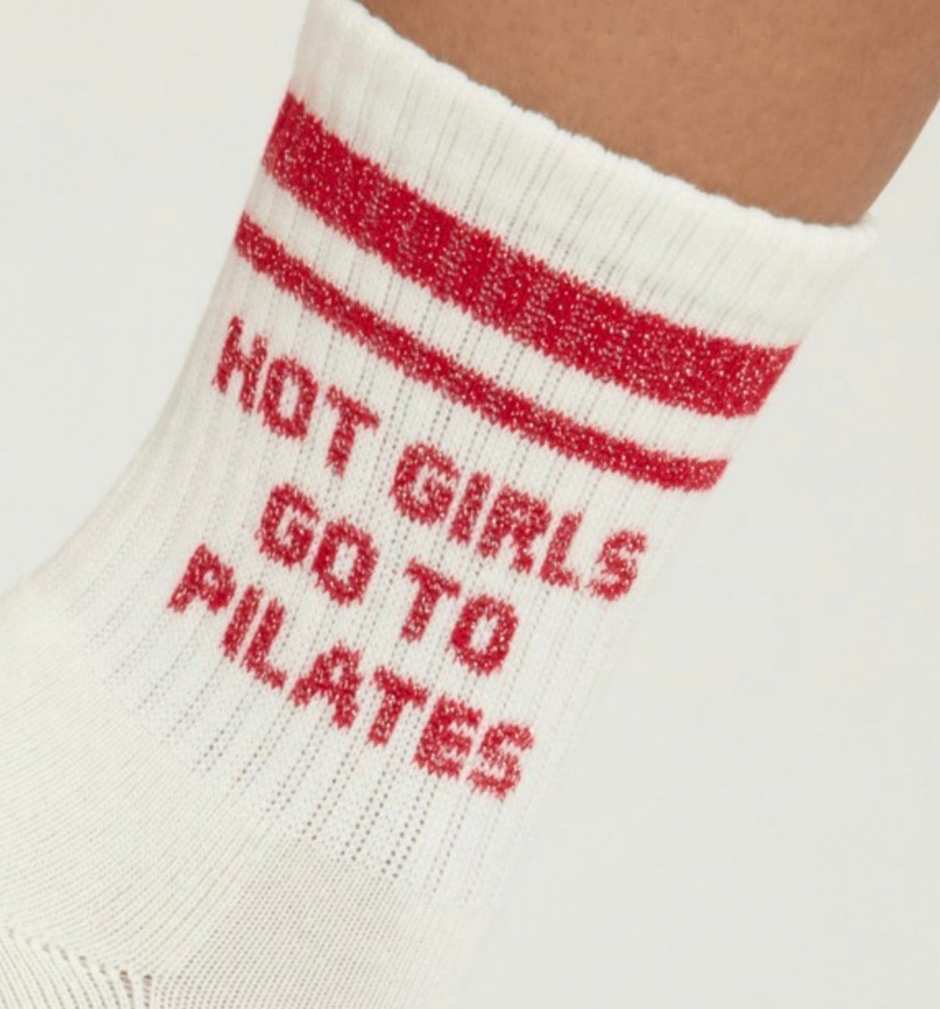 Chaussettes antidérapantes Pilates « Hot Girl Go To Pilates » – Rouge à Paillettes