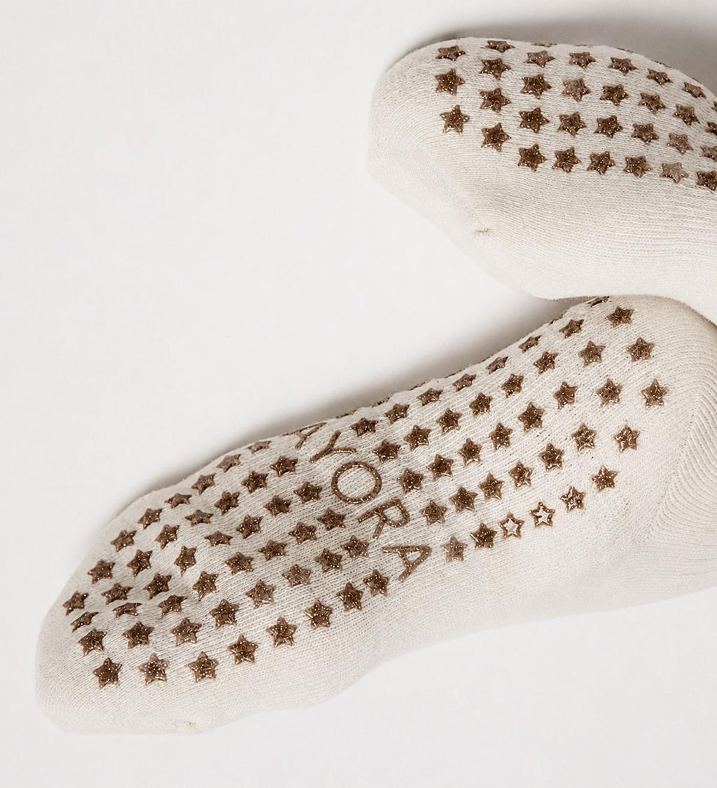 Chaussettes antidérapantes Pilates FRIZZY « Pilates Pilates Mum» – Beige à Paillettes